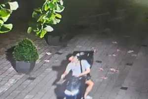 강남역 대량살포 총책 구속…전단지 살포 총책 구속은 ‘처음’