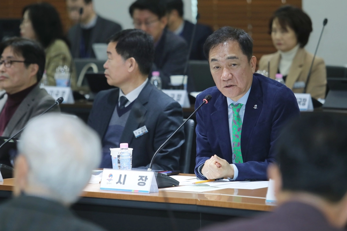 정장선 평택시장이 간부회의를 주재하고 있다. (평택시 제공)