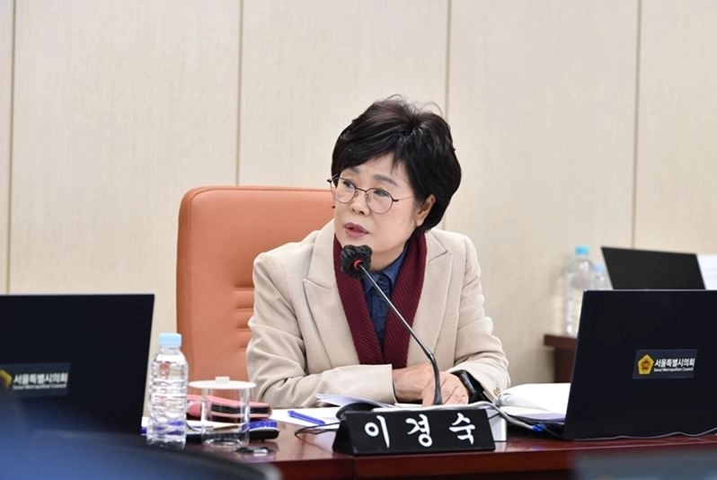 질의하는 이경숙 의원