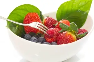 봄철 즐겨 먹는 ‘이 식품’ 농약 오염 상위권 싹쓸이…“안전한 건 따로 있다”