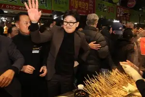 thumbnail - 부산 찾은 한동훈 “코스피 6000, 반도체 덕분…국민은 고통” thumbnail - 부산 찾은 한동훈 “코스피 6000, 반도체 덕분…국민은 고통”