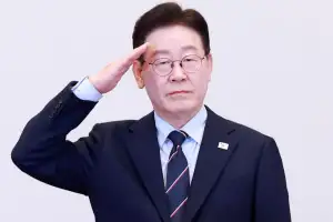 “李대통령, 전에 없던 새로운 유형…역대 대통령들과는 다르다” 美매체 평가