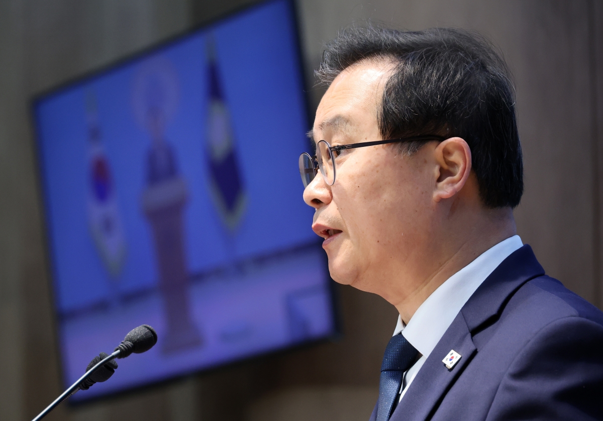 이건태 더불어민주당 의원이 8일 국회 소통관에서 쌍방울 대북 송금 사건 관련 기자회견을 하고 있다. 2026.3.8 연합뉴스