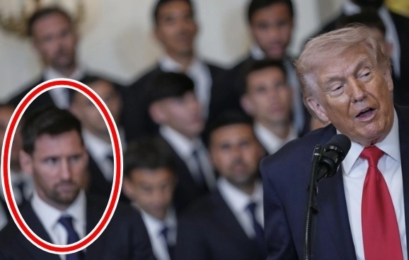 ‘축구의 신’ 리오넬 메시를 비롯한 인터 마이애미 선수들이 5일(현지시간) 미 메이저리그 사크(MLS) 우승팀 자격으로 백악관에 초청됐다. 2026.3.5 워싱턴D.C AP 뉴시스