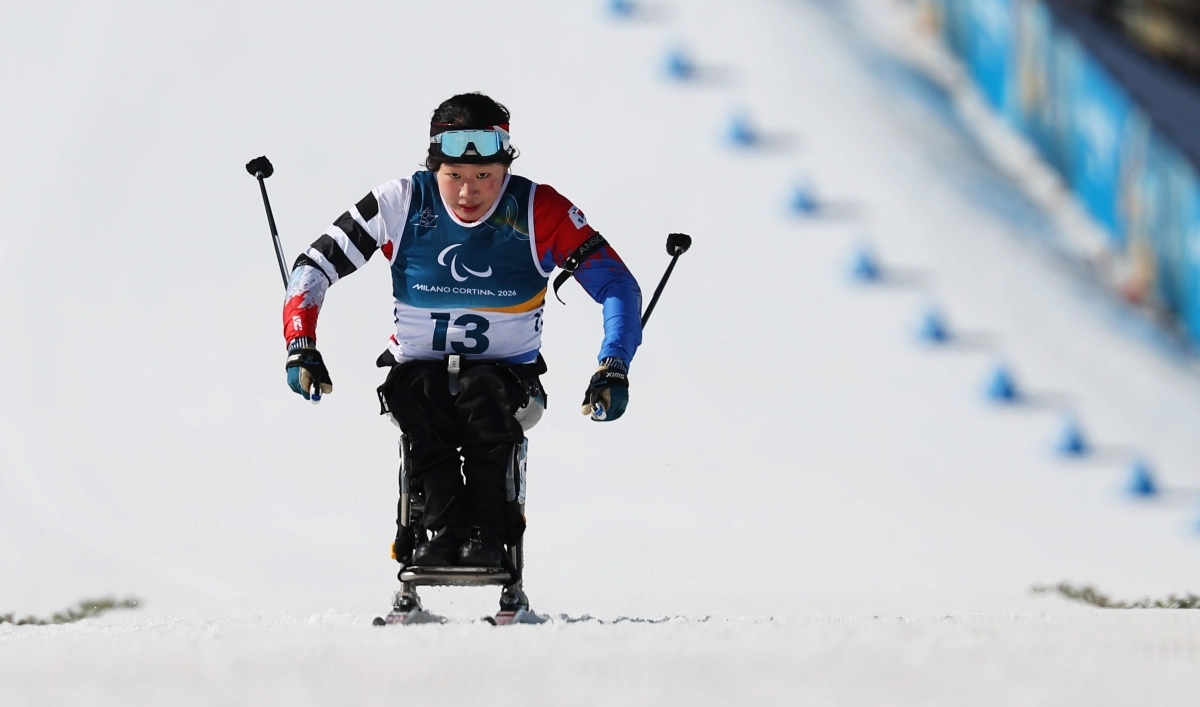 김윤지, ‘질주’