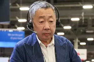 박정원 두산 회장 현장경영… “AI 기술로 건설장비 선도”