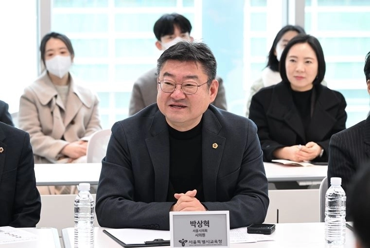 인사말을 하는 박상혁 교육위원장