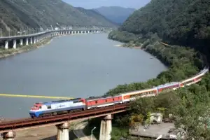 ‘청춘 일번지’ 강촌, 다시 살아나나