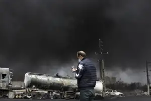 기름비에 식수 위기까지… ‘민간 생존권’ 위협하는 중동戰