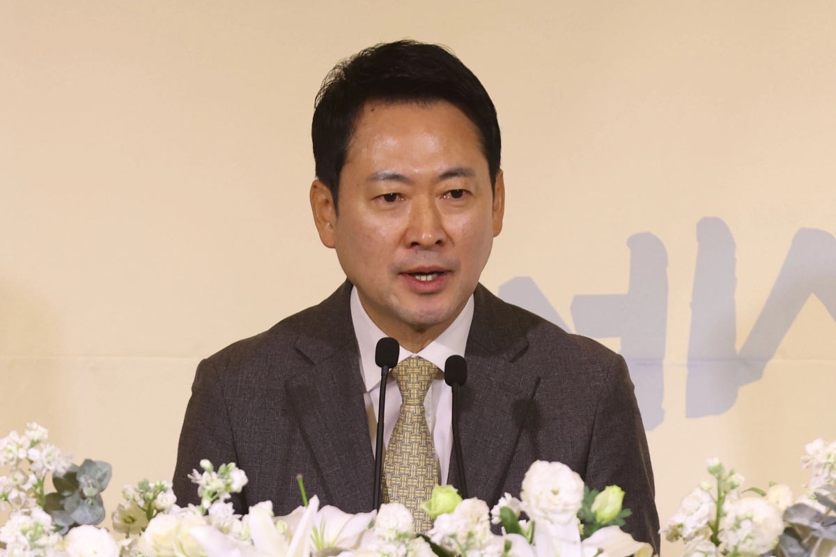 국민의힘 장동혁 대표가 10일 서울 여의도 한국노총에서 열린 한국노총 창립 80주년 기념식에서 축사하고 있다. 연합뉴스