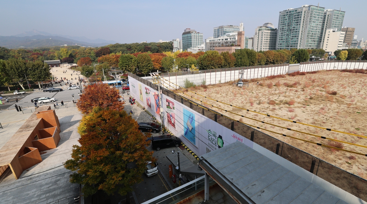 서울 종로구 종묘와 세운 4구역 재개발 공사 현장 모습. 뉴스1