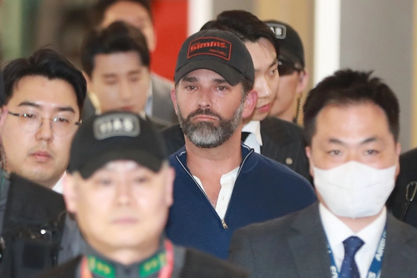 2025년 4월 한국을 방문해 재계 총수들과 면담한 도널드 트럼프 미국 대통령의 장남 트럼프 주니어. 서울신문DB