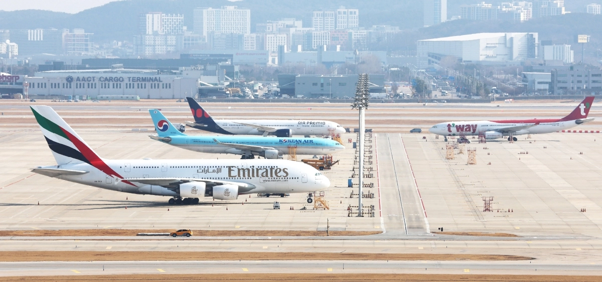4일 인천국제공항에 에미레이트 항공 A-380 여객기가 계류하고 있다. 2026.3.4. 연합뉴스