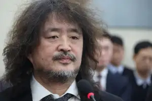 전용기, 김어준 방송 ‘음모론’에 “낭설로 대통령 흔들면 안돼” 직격