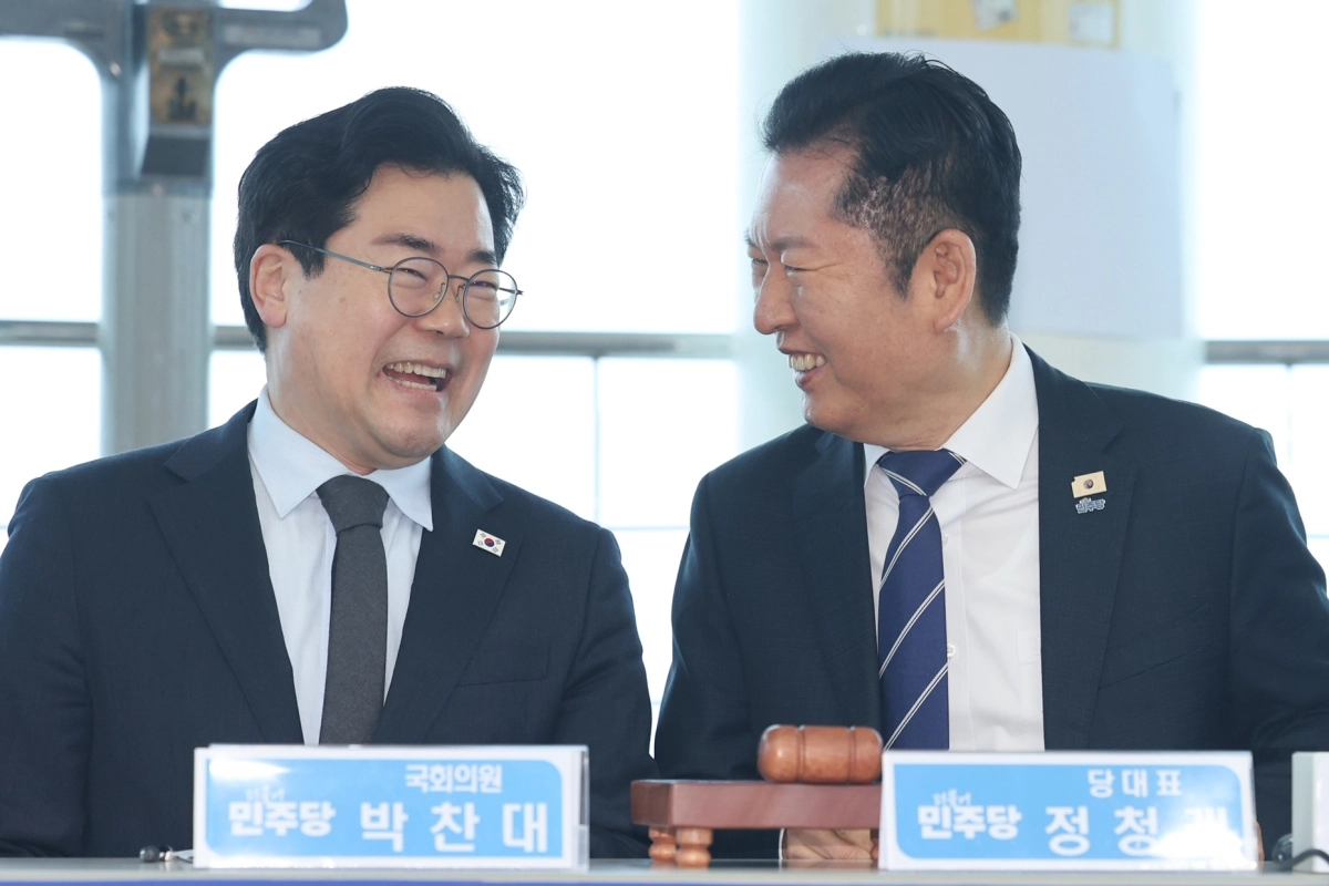 정청래·박찬대 ‘화기애애’