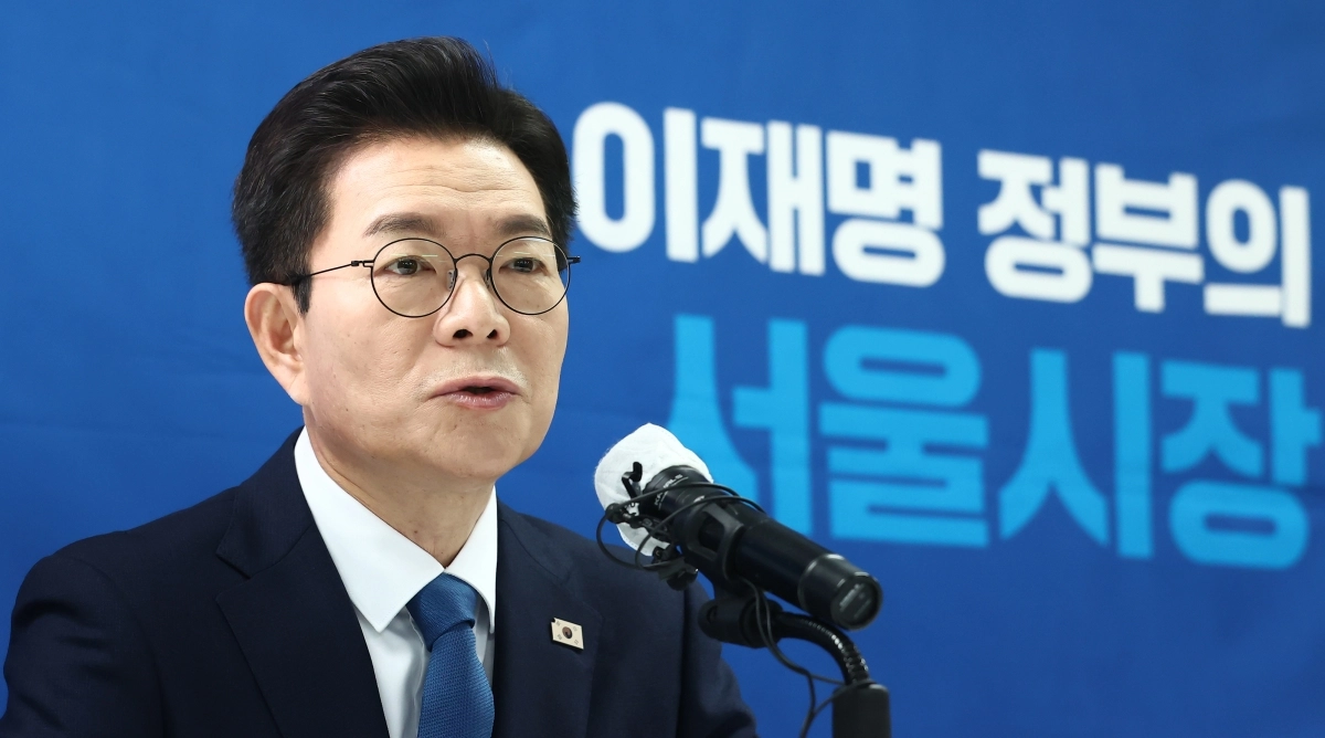 정원오 더불어민주당 서울시장 예비후보가 11일 오전 서울 중구 상연재 별관에서 열린 서울시청 출입기자단 간담회에서 발언하고 있다. 뉴스1