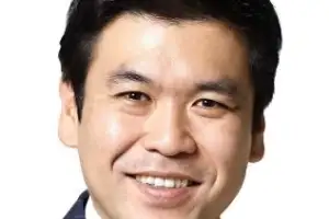 “장관이 기혼 여성과 러브호텔…의원회관도 초대” 日주간지 보도 ‘시끌’