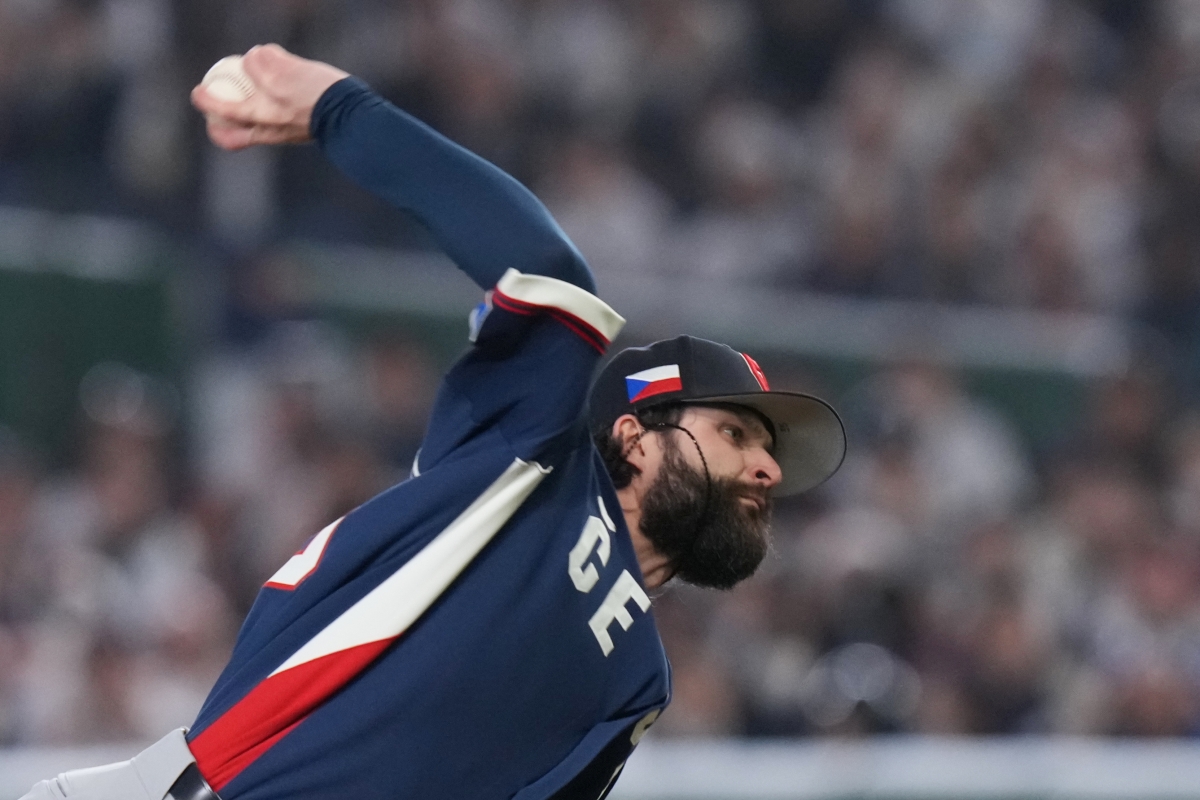 체코 투수 온드레이 사토리아가 10일 일본 도쿄 돔에서 열린 2026 월드베이스볼클래식(WBC) 체코와 일본의 경기에서 1회 역투하고 있다. 2026.3.10 도쿄 AP 연합뉴스