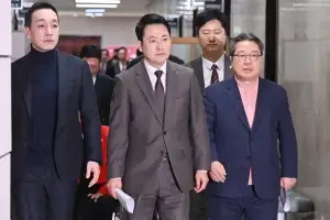 최고위 참석하는 장동혁 대표