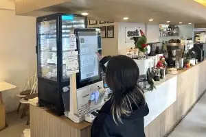 관악구, 소상공인 키오스크·서빙로봇 등 도입 지원