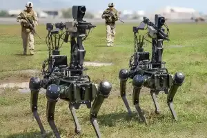 ‘지능화 전쟁’ 준비 중국, 이란 전쟁에 “터미네이터 현실화” 경고