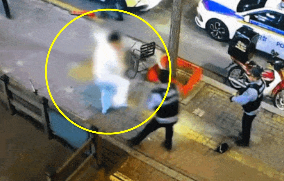 12일 경기남부경찰청에 따르면 전날 오후 8시쯤 안산시 단원구 선부역 인근에서 40대 남성 A씨(노란색 동그라미)가 갑자기 길가에 세워진 승용차의 운전석 문을 열고 차 안에 있던 운전자 40대 B씨를 마구 폭행했다. 2026.3.12 경기남부경찰청 제공