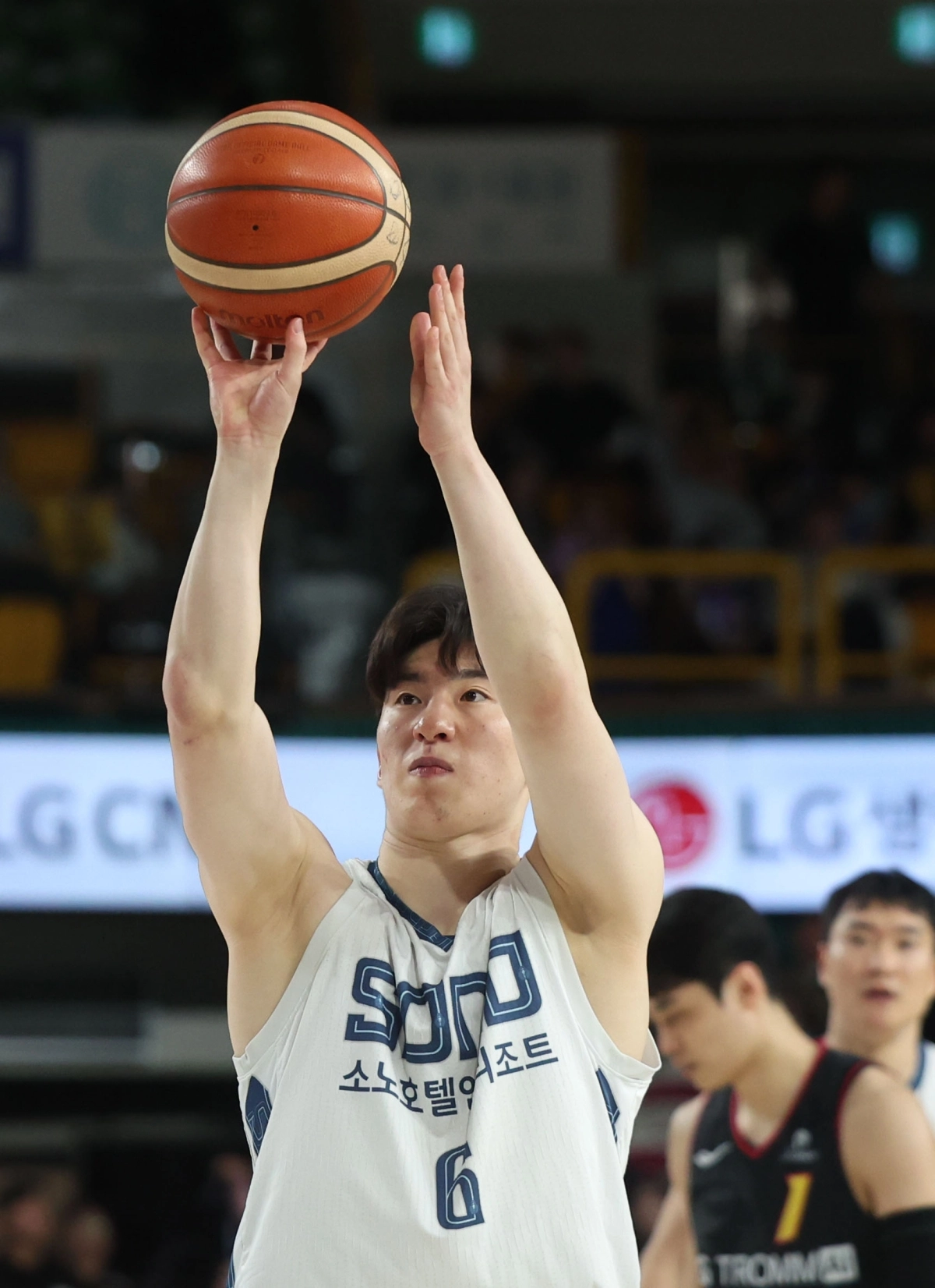 소노, 이정현 자유투