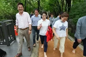 종로 낙산성곽길 더 안전하고 걷기 편해진다