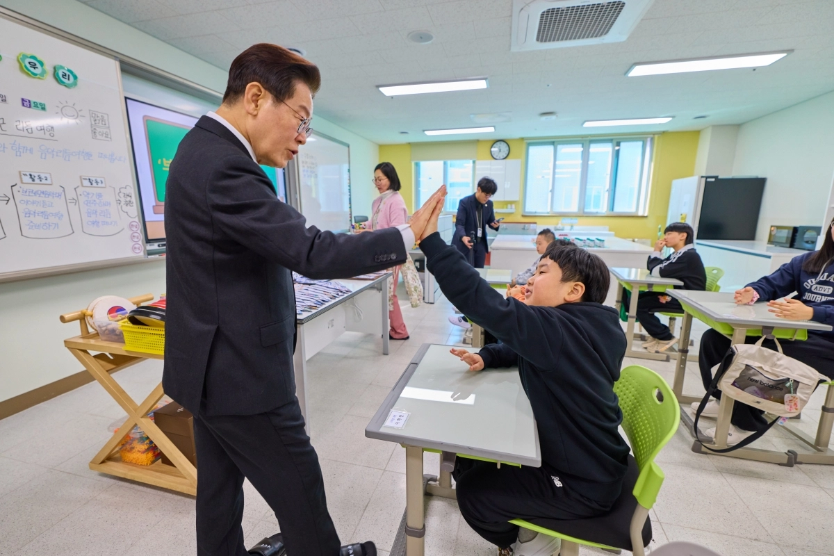 이재명 대통령, 청주 특수학교 방문
