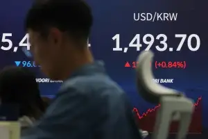 유가 급등에 원·달러 환율 야간 거래서 1500원 재돌파