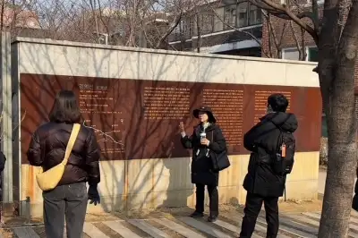 시인 김수영, 건축가 김중업 숨결… 마포순환열차버스 타고 느껴요
