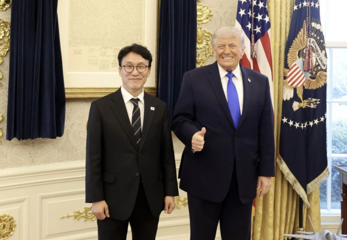 김민석 국무총리가 13일(현지시간) 미국 워싱턴DC 백악관에서 도널드 트럼프 미국 대통령과 접견하고 있다. 총리실 제공