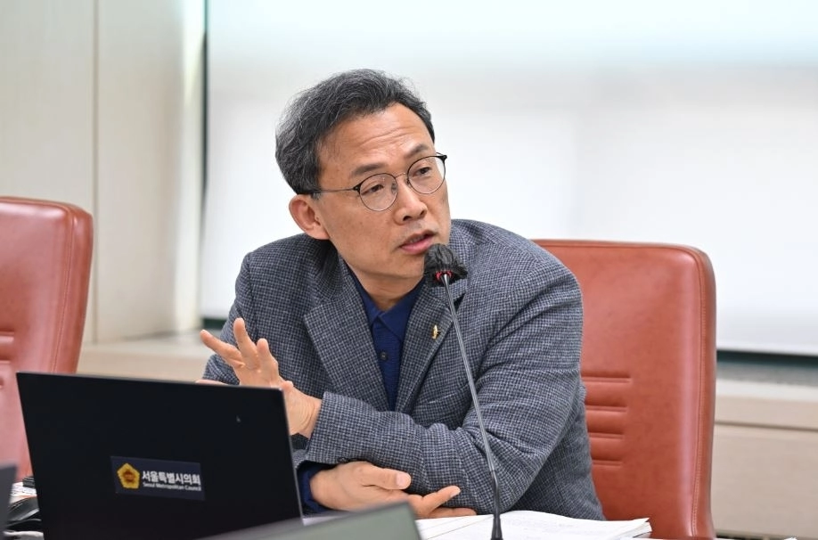 질의하는 이상훈 의원