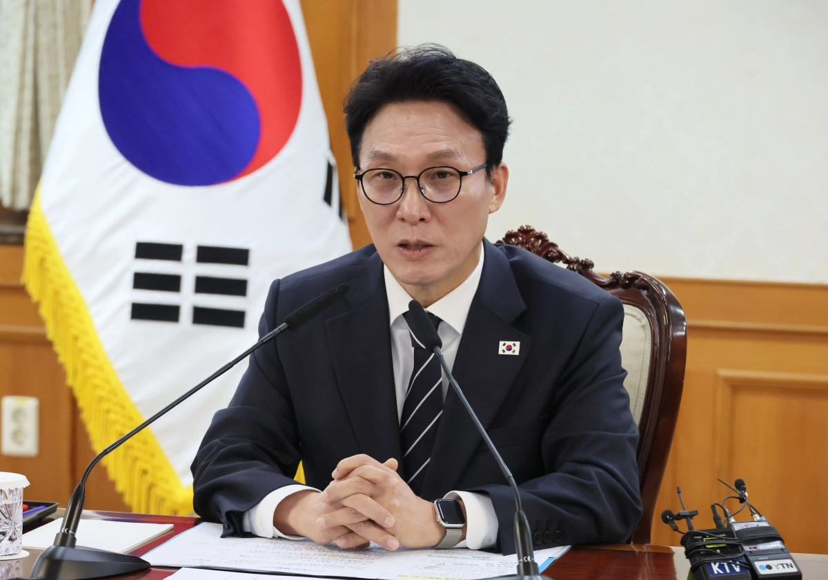 발언하는 김민석 총리