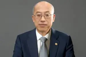 [공직자의 창] 헌법, 따뜻한 법치주의를 이끄는 길잡이