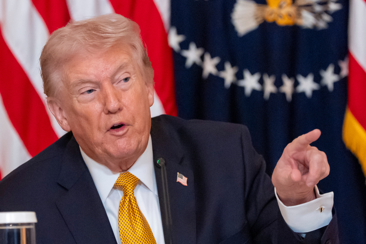 지난 16일(현지시간) 미국 워싱턴 백악관에서 열린 회의에서 도널드 트럼프 미국 대통령이 연설하고 있다.  워싱턴 AP 연합뉴스