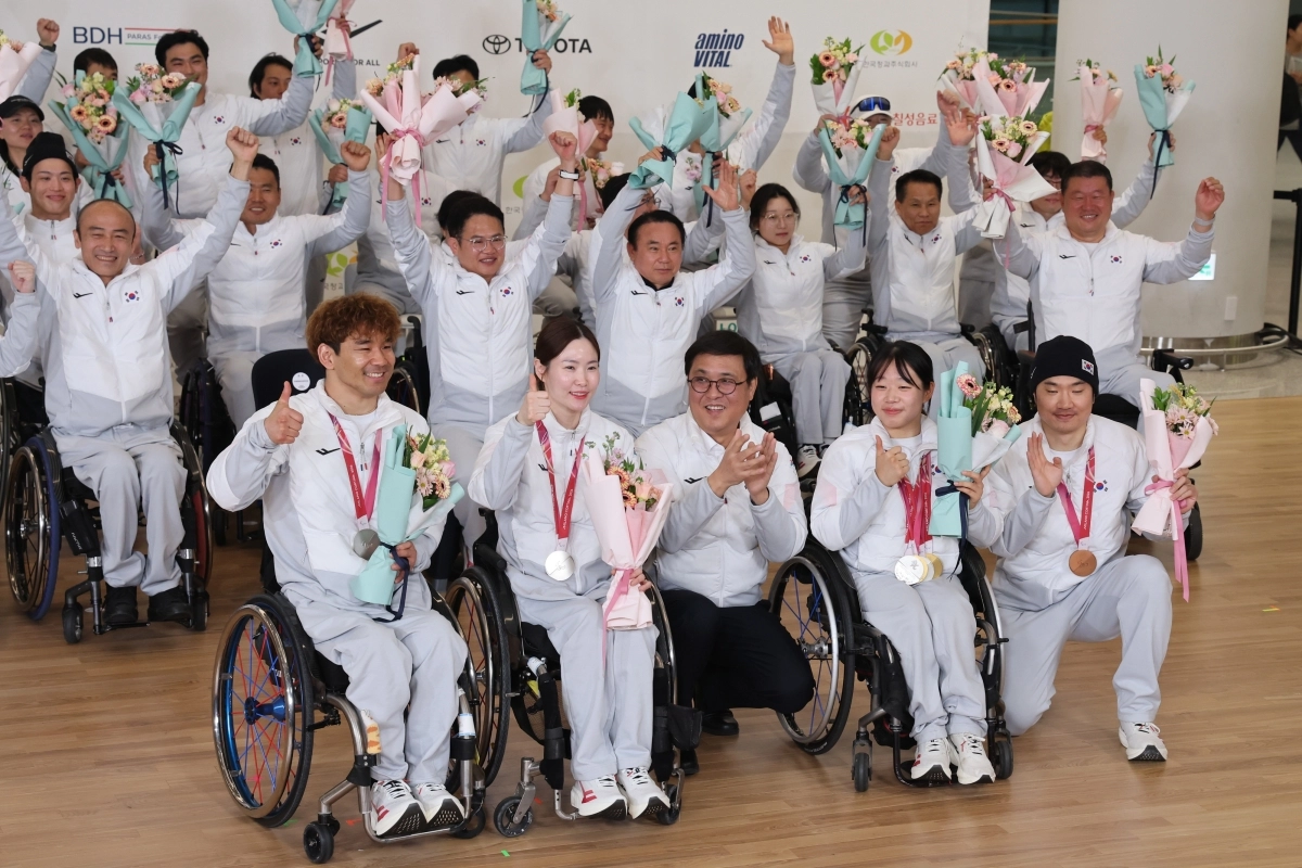 ‘역대 최고 성적’ 패럴림픽 선수단 금의환향