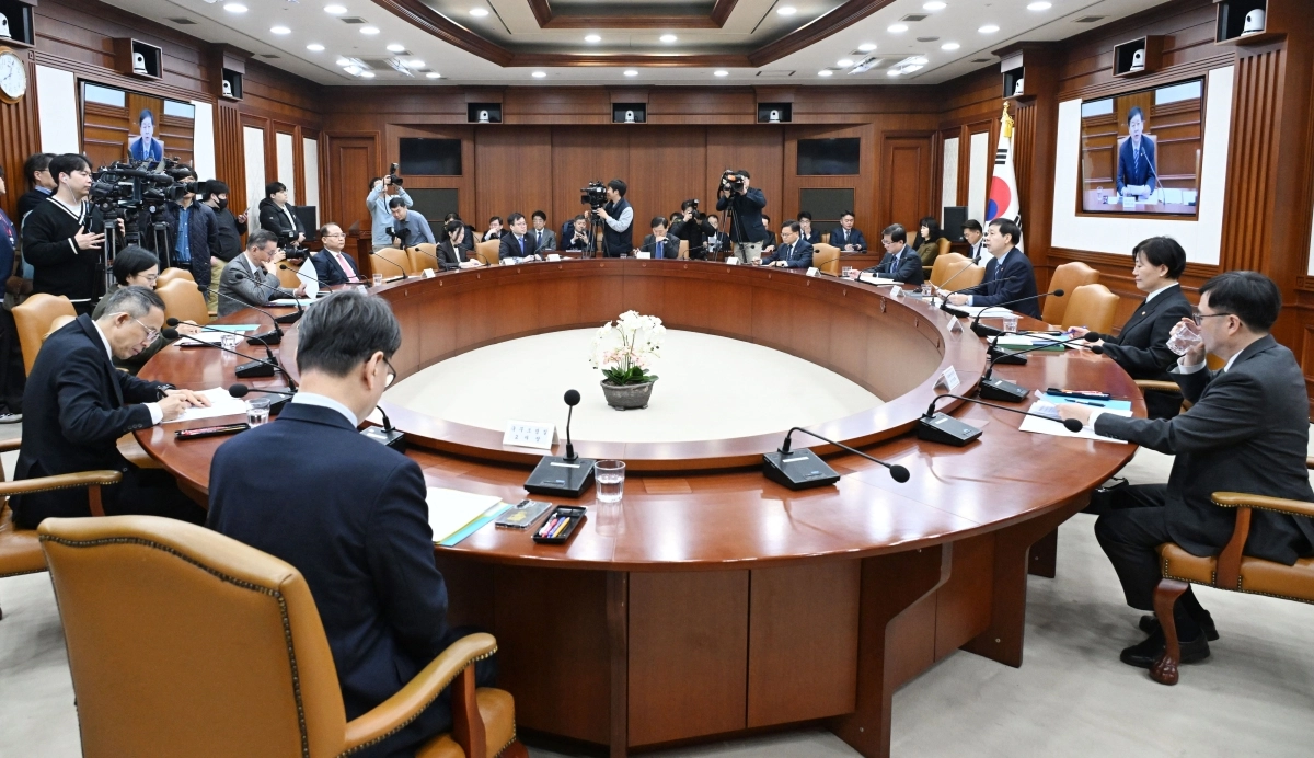 18일 열린 비상경제장관회의 겸 공급망안정화위원회. 재정경제부 제공