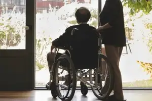 thumbnail - 아들딸 차별 이렇게까지?…“치매 간병은 딸 몫, 100억 아파트는 아들 몫”