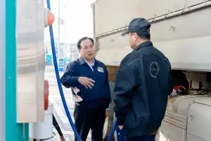 중동 분쟁 ‘국제 유가 요동’…이권재 오산시장, 주유소 현장 점검