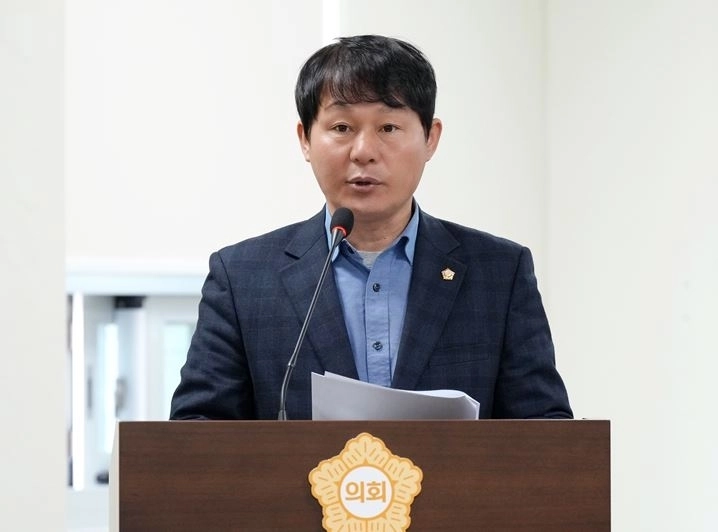 하남시의회 정병용 부의장이 지난 17일 ‘하남시 축제발전 및 운영에 관한 조례안’을 제안설명 하고 있다. 정병용 부의장실 제공