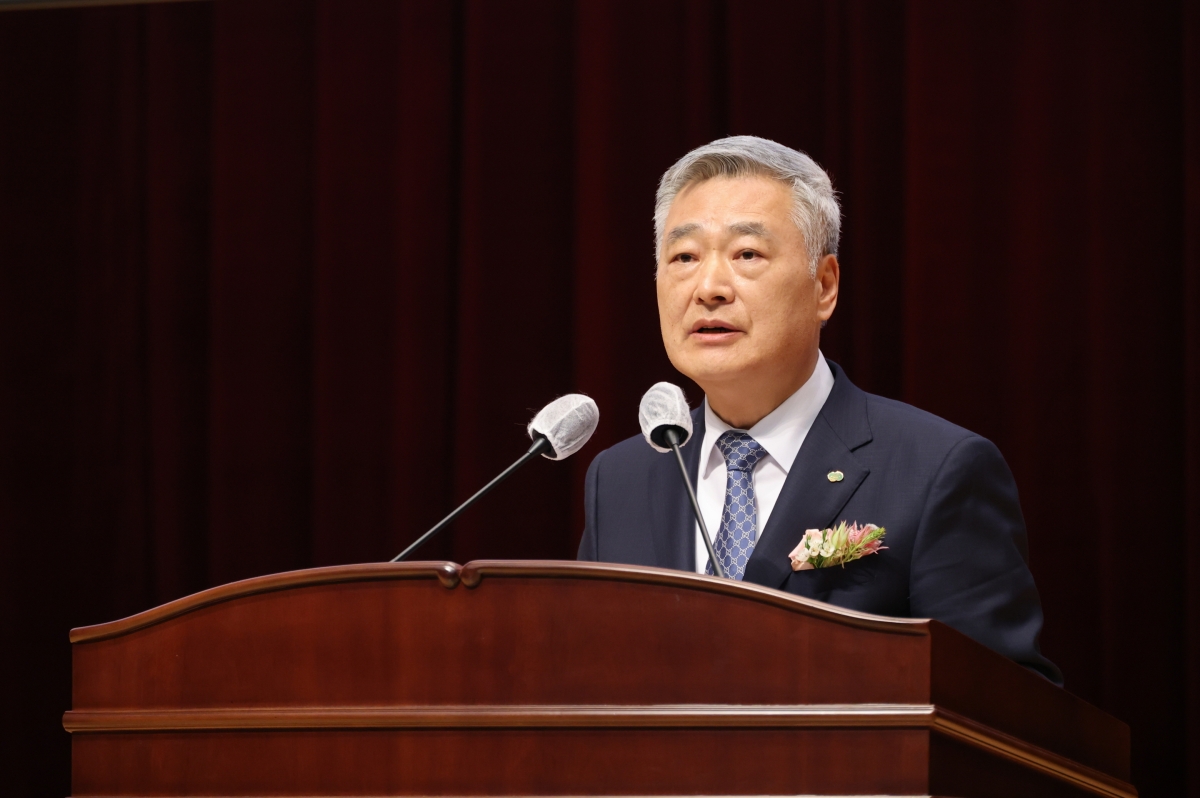 김회천 한국수력원자력 제11대 사장이 18일 경주 본사에서 취임사를 하고 있다. 한국수력원자력
