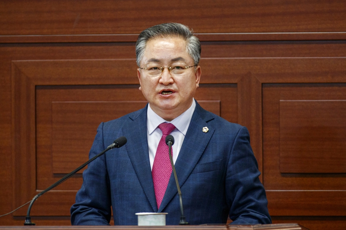 18일 제361회 임시회 제1차 본회의 도정질문을 하는 임동업 의원. 경북도의회 제공