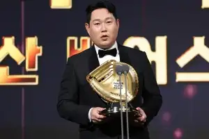 두산 양의지, 새 시즌 연봉 42억원…김광현 이어 역대 2위