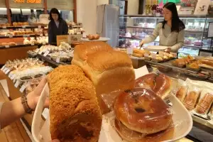 빵·아이스크림 가격 내린다…소비자 부담 완화에 기업 동참