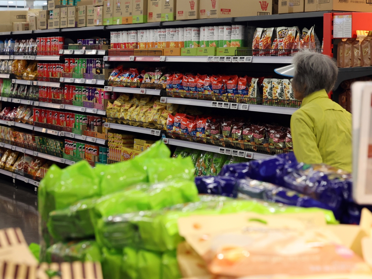 식용류·라면값 줄줄이 인하…과자·아이스크림 남았다