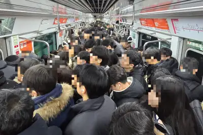 “한국인, 갈수록 불행”…‘이란전쟁’ 이스라엘보다 59계단 아래