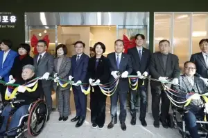 ‘미용~샴푸 논스톱’ 강서 장애인 친화미용실 ‘헤어포유’