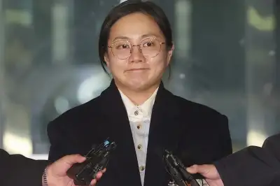 경찰, ‘매니저 갑질 의혹’ 박나래 2차 소환조사