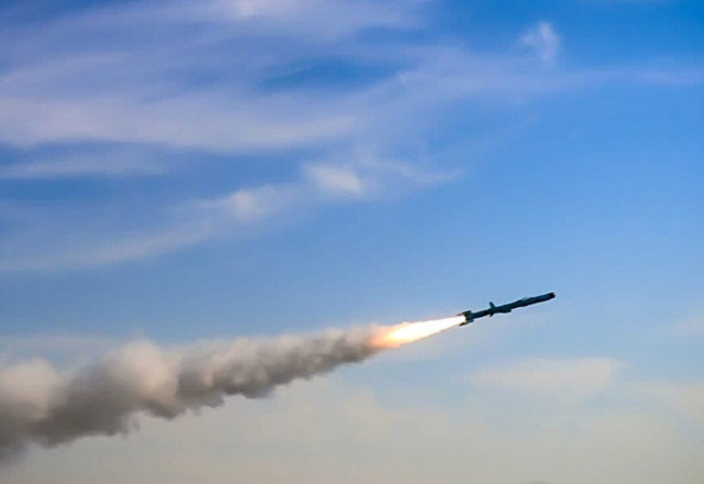 이란 이슬람혁명수비대 미사일 발사 훈련. EPA 연합뉴스